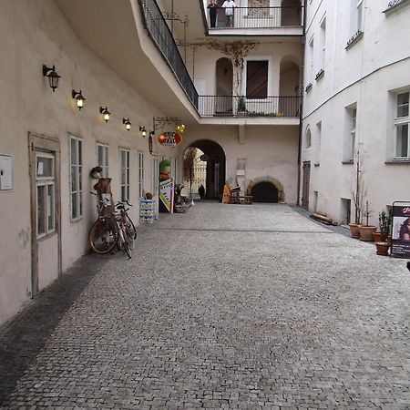 Apartments Tynska 7 Prague Ngoại thất bức ảnh