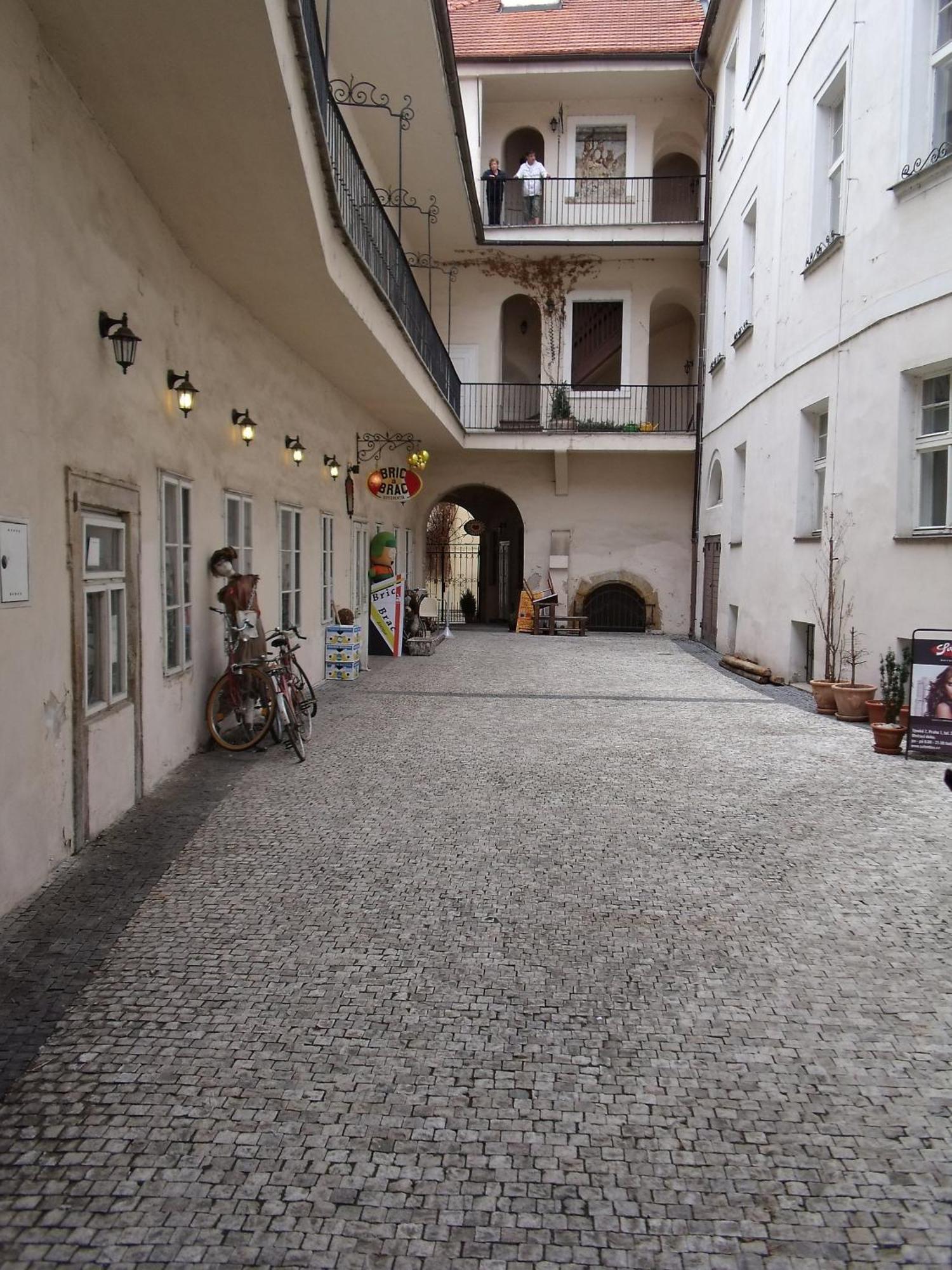 Apartments Tynska 7 Prague Ngoại thất bức ảnh