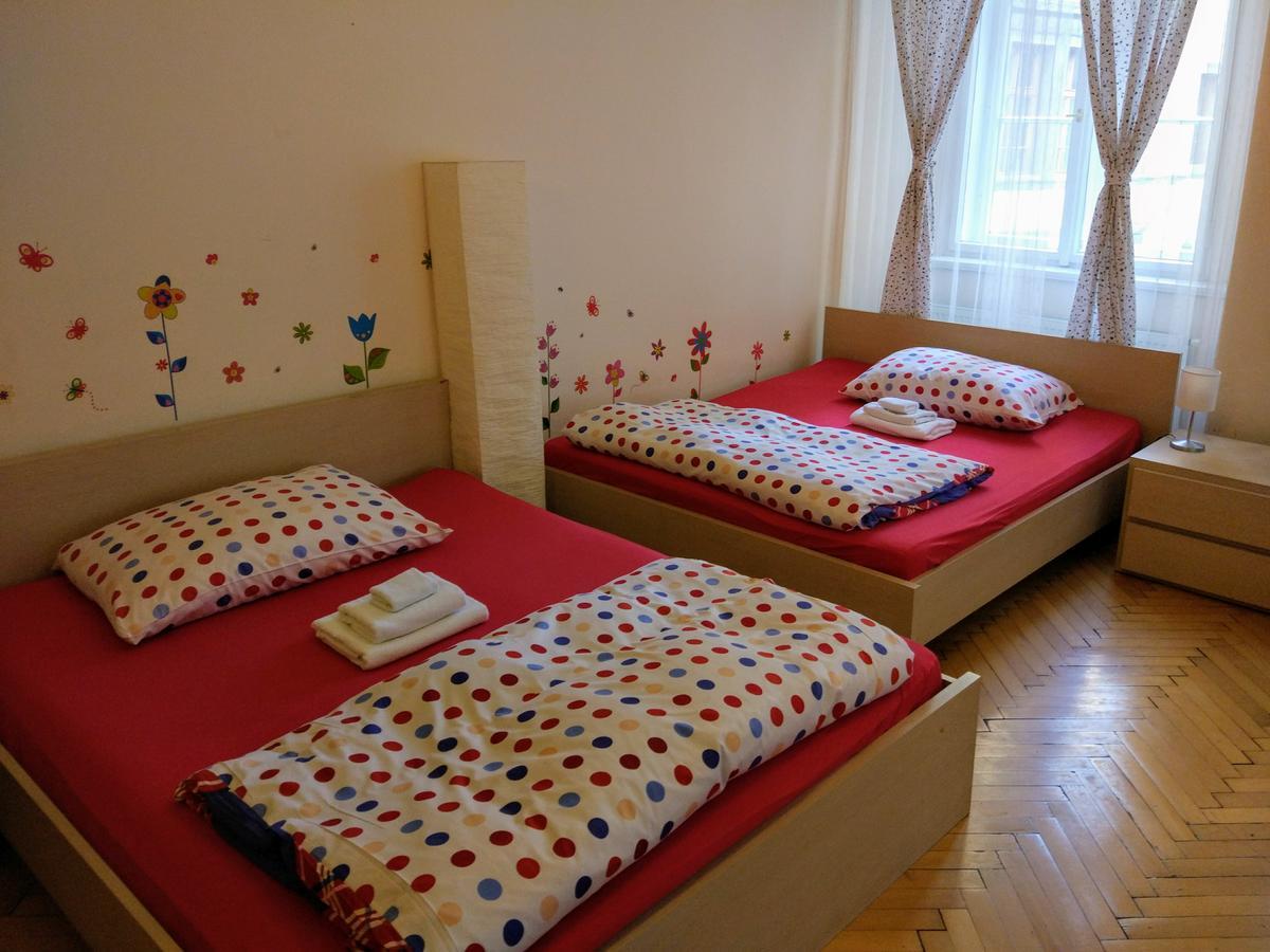 Apartments Tynska 7 Prague Ngoại thất bức ảnh