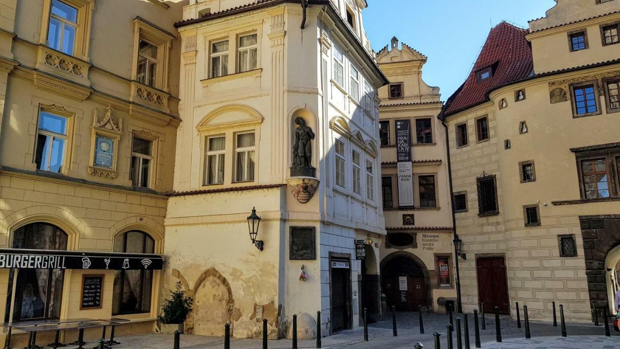 Apartments Tynska 7 Prague Ngoại thất bức ảnh